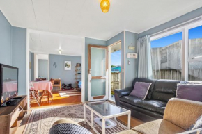 Broadway Delight - Waihi Beach Holiday Home